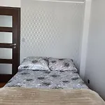 Olaf Apart